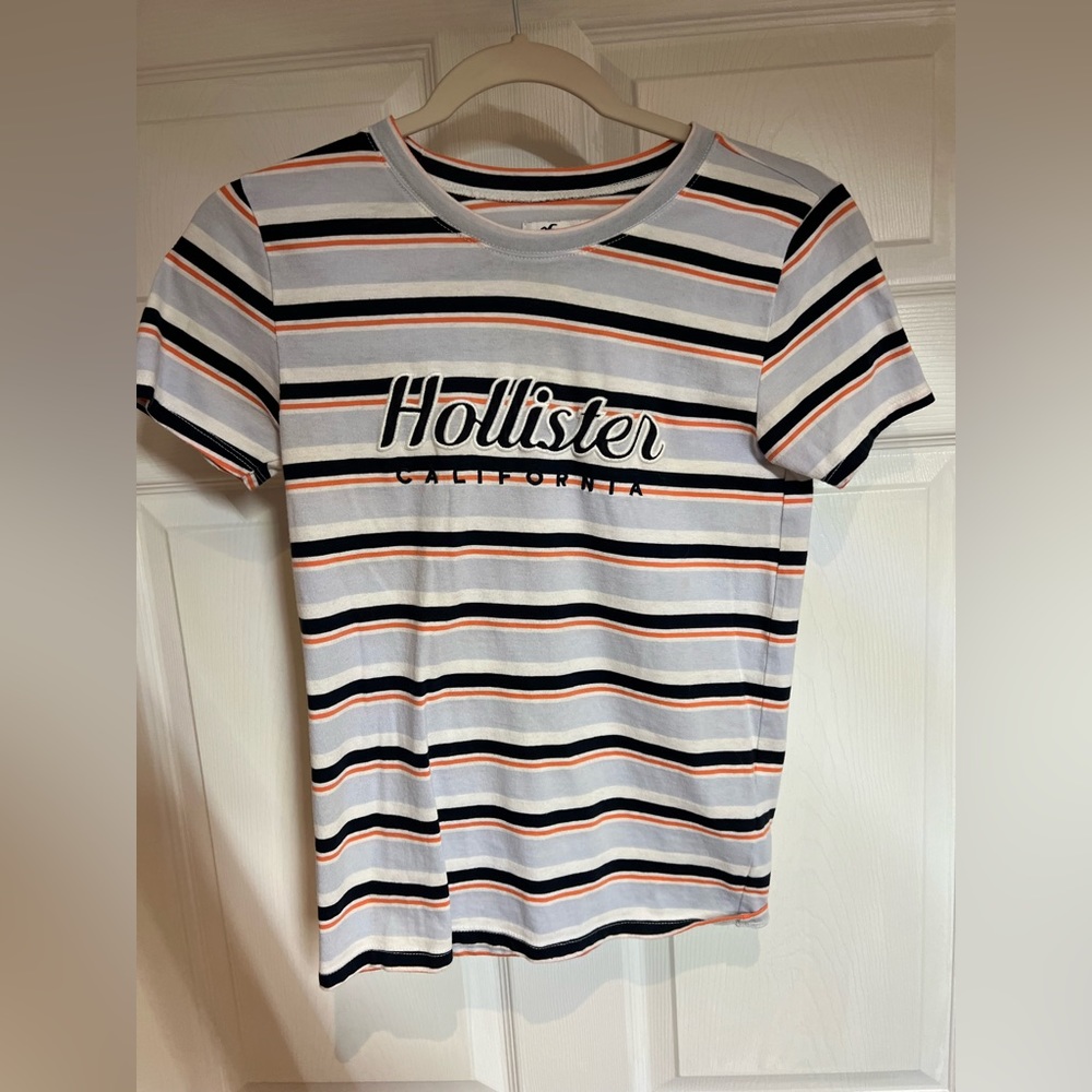 Hollister short sleeve shirt size XS
